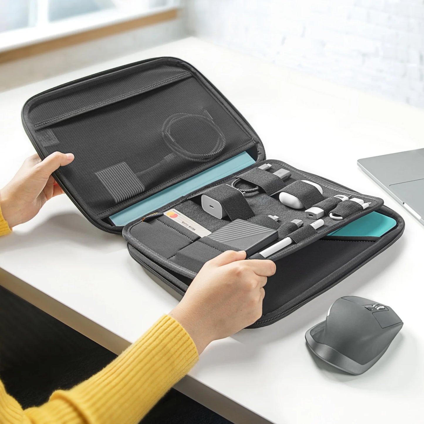 TomToc FancyCase-B06
