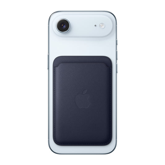 iPhone FineWoven Wallet Magsafe